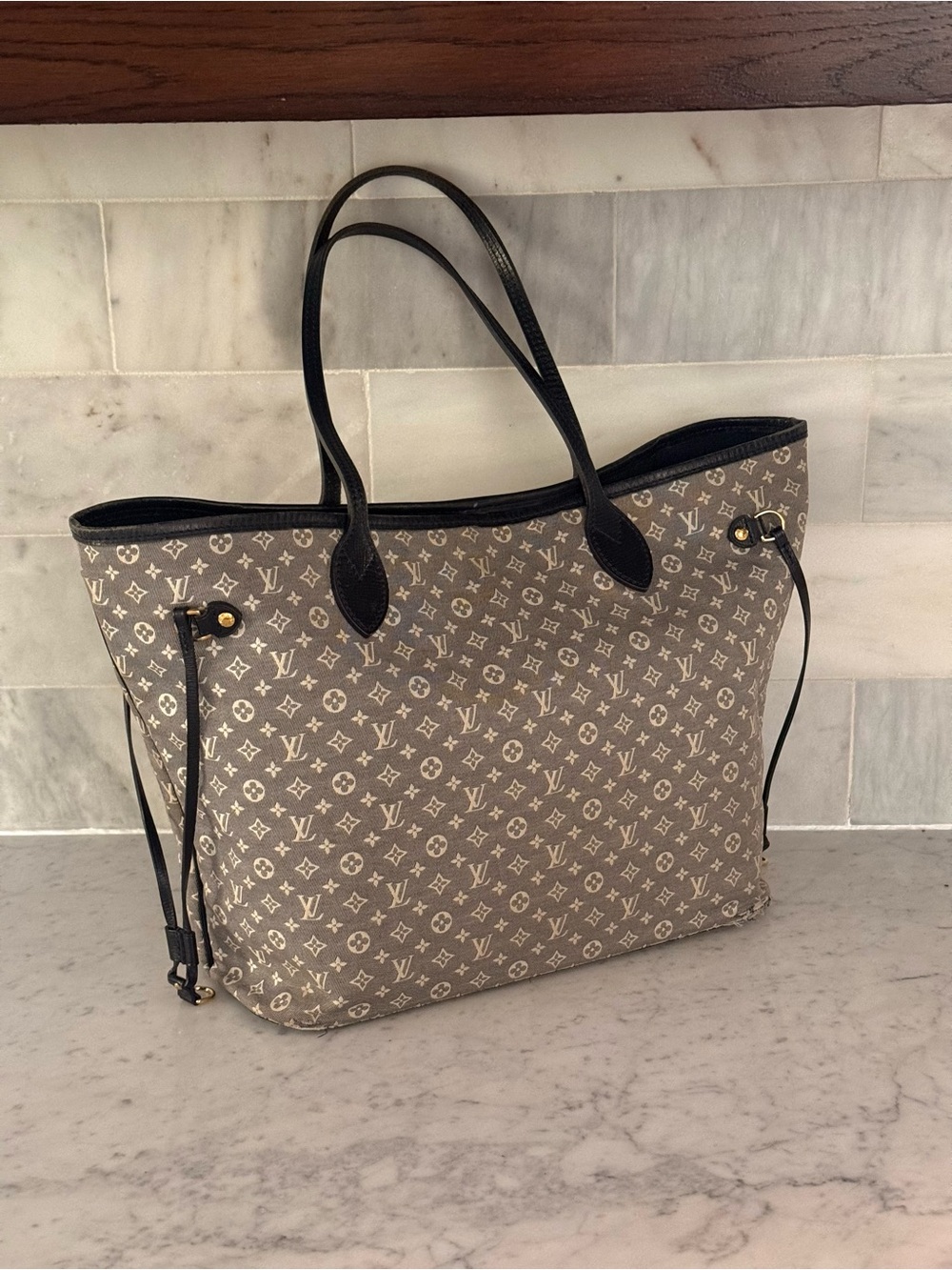 Authentic Louis Vuitton Neverfull Tote Monogram Idylle MM